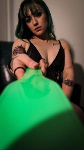 www.mistresslunablack.com - Photo Gallery of a Very Powerful Woman thumbnail